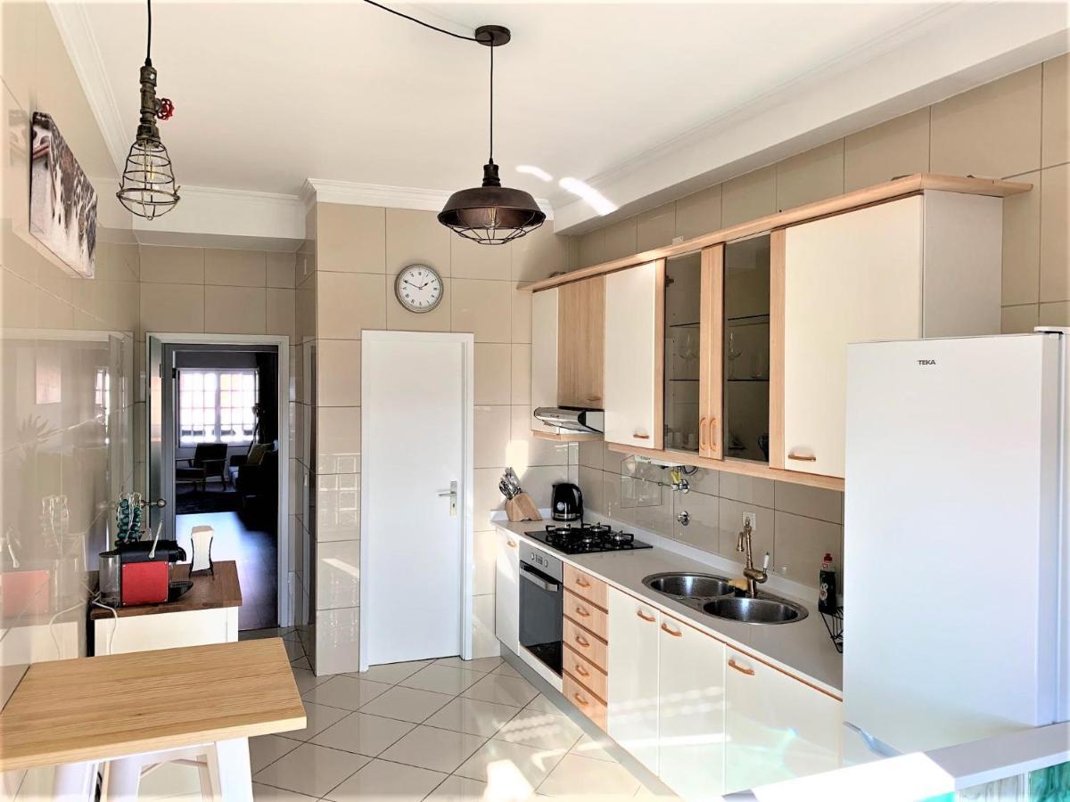 Апартаменти Charm City Center Apt 140M2 & Free Parking Брага Екстер'єр фото