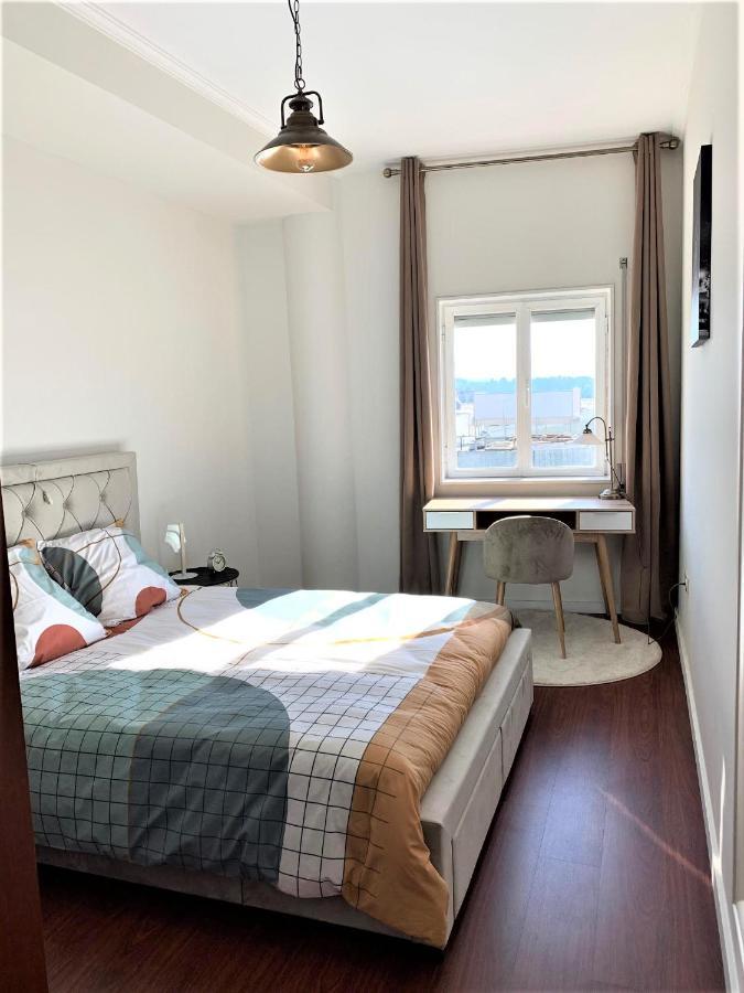 Апартаменти Charm City Center Apt 140M2 & Free Parking Брага Екстер'єр фото