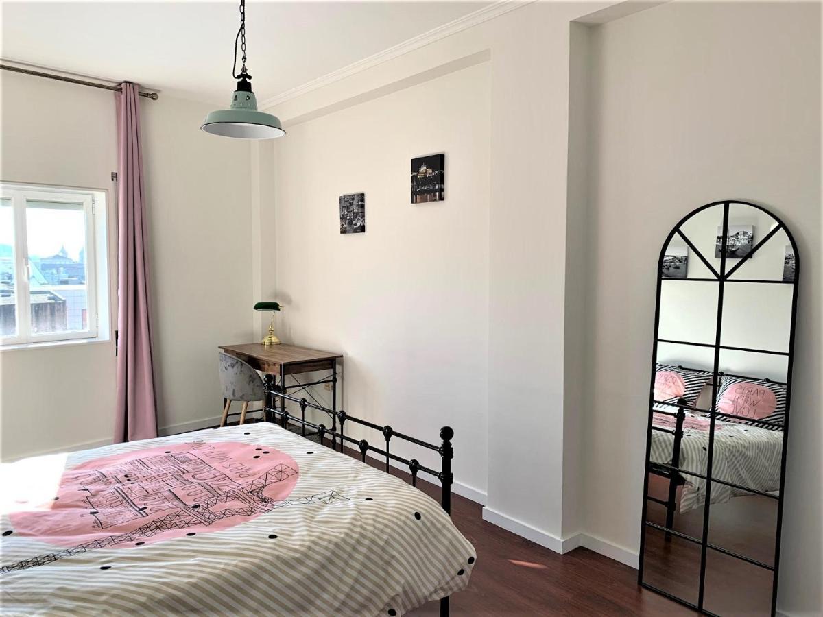 Апартаменти Charm City Center Apt 140M2 & Free Parking Брага Екстер'єр фото