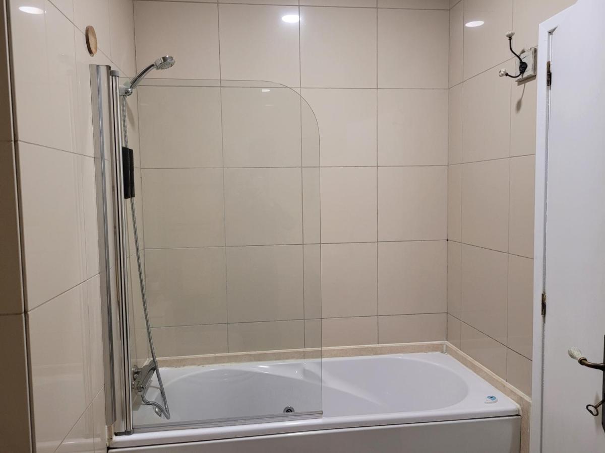 Апартаменти Charm City Center Apt 140M2 & Free Parking Брага Екстер'єр фото