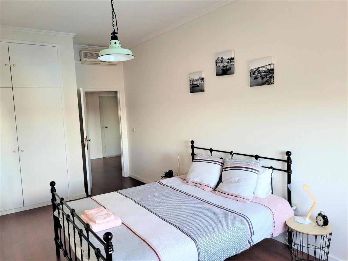 Апартаменти Charm City Center Apt 140M2 & Free Parking Брага Екстер'єр фото